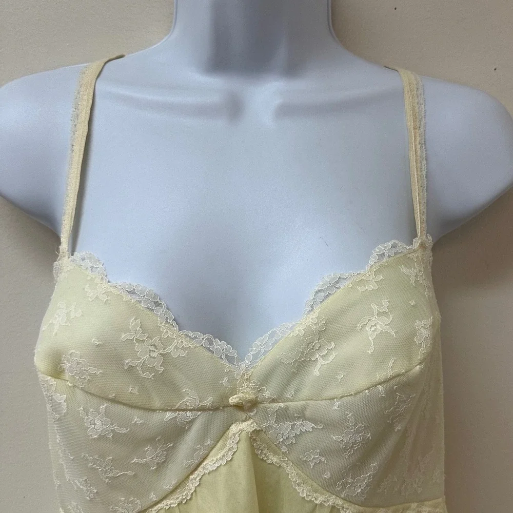 Vintage Warners Yellow Lace Babydoll Nightgown 32 USA 60s 70s Sheer Lingerie